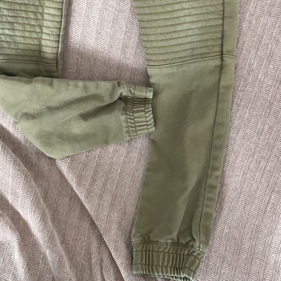 Boys Pants - Picture 2 of 5